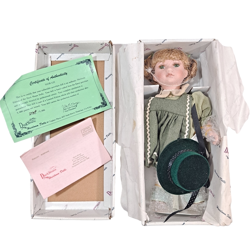 Vintage Duckhouse Heriloom Doll Nora  With Original Box Authenticity NOS